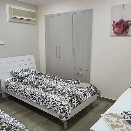 Karika 18 * Ajía Nápa